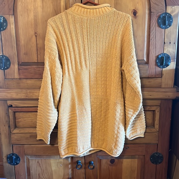 Capezio zip tunic sweater - Picture 3 of 4